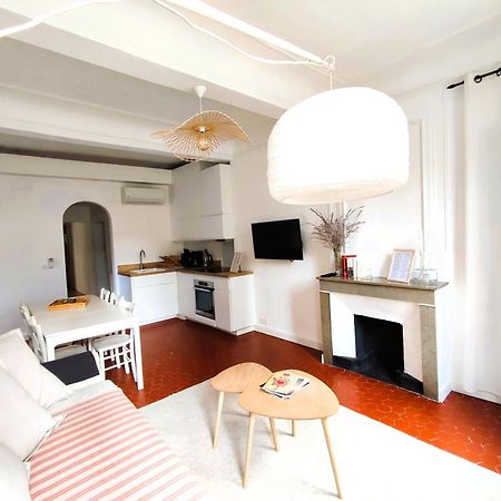 Appartement Climatise Parking Gratuit Surveille アヴィニョン エクステリア 写真