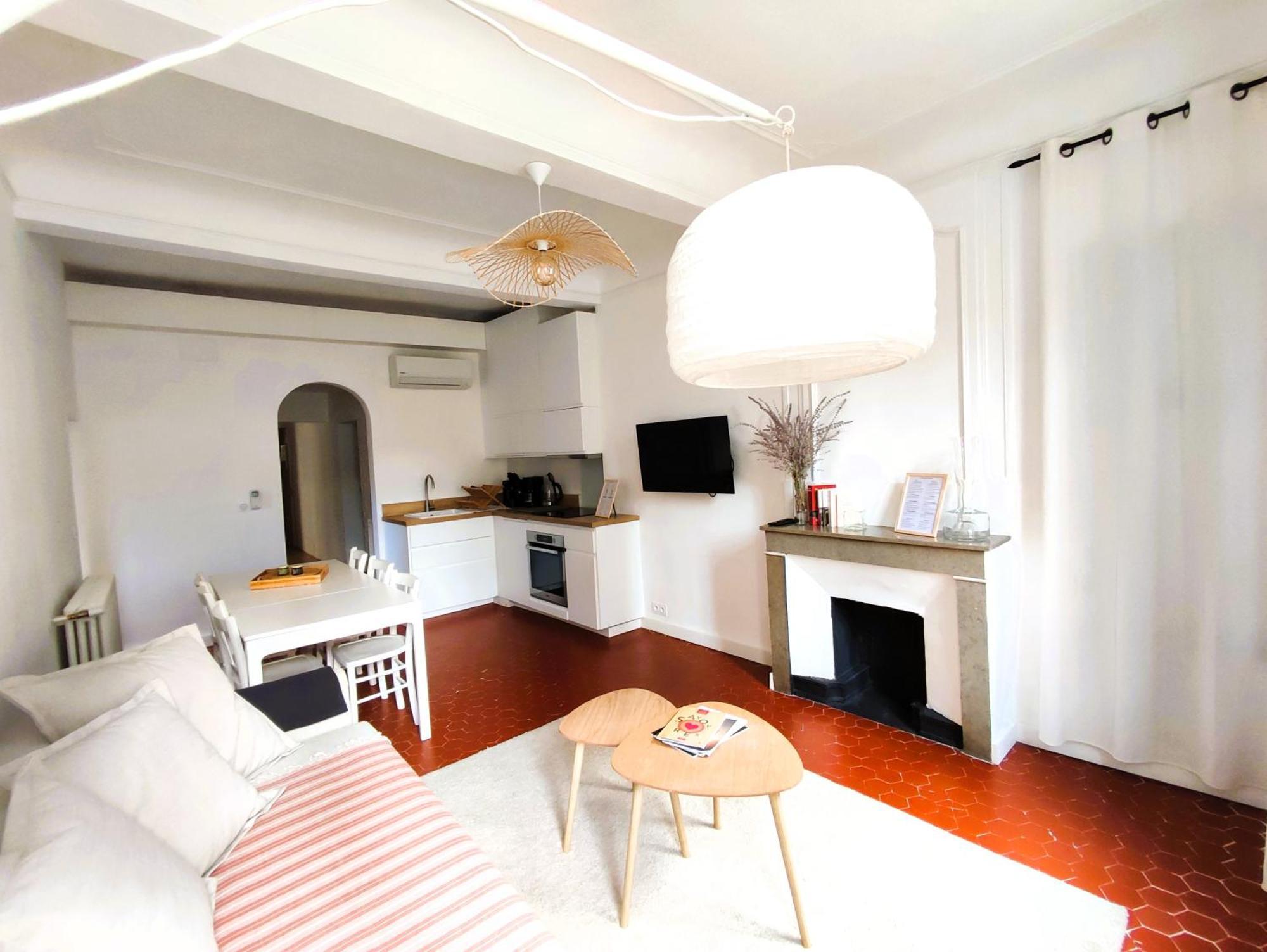 Appartement Climatise Parking Gratuit Surveille アヴィニョン エクステリア 写真