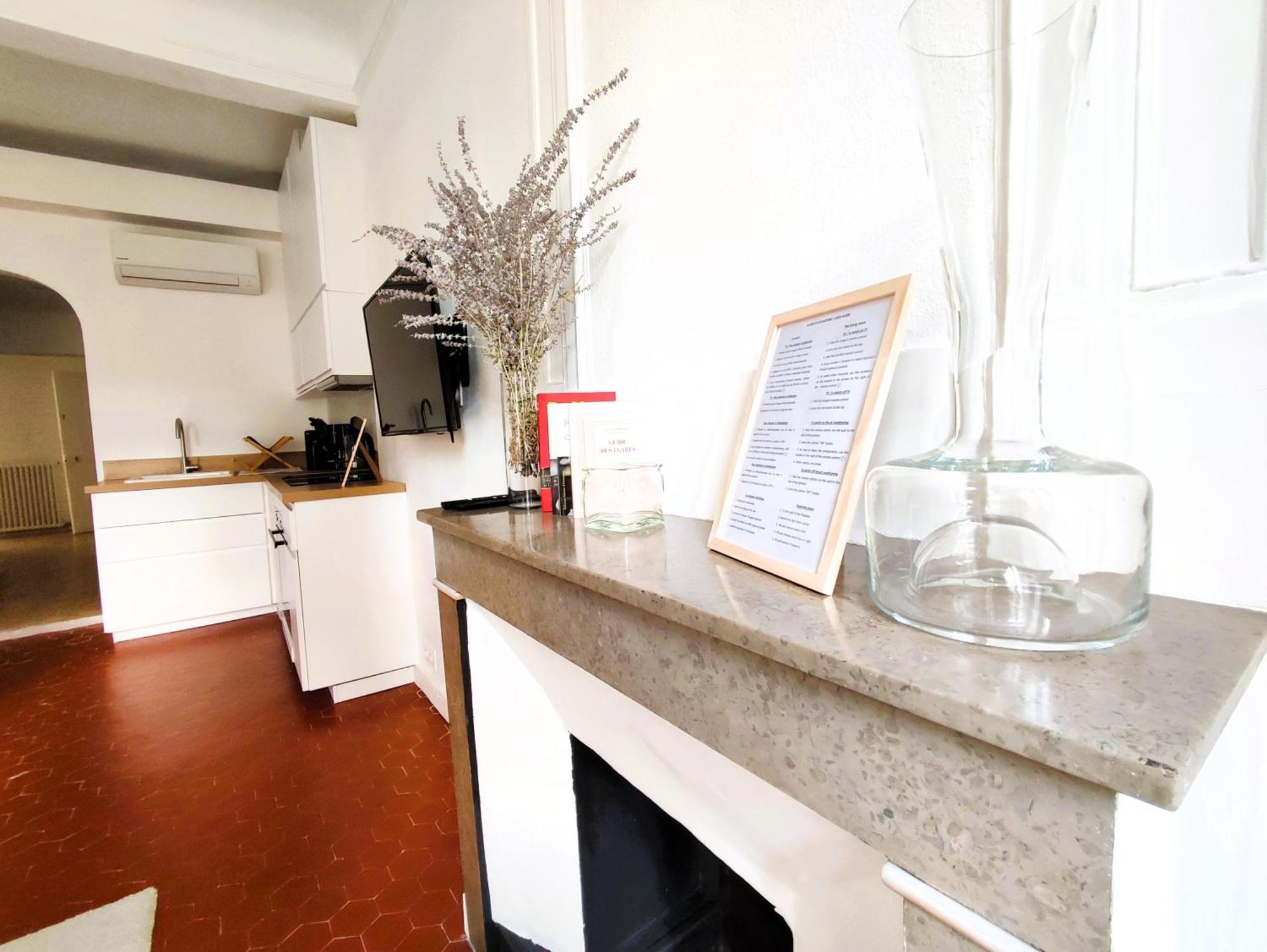 Appartement Climatise Parking Gratuit Surveille アヴィニョン エクステリア 写真